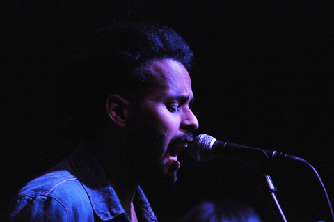 Twin Shadow Twin Shadow